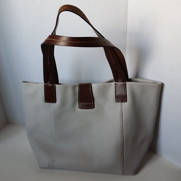 Dooney & Bourke Derby East/West Putty Leather Tote Bag Stone Gray Brown - Picture 3 of 14
